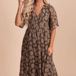 She's So Gorgeous Midi Dress by Bella Ella in green and pink never worn lace